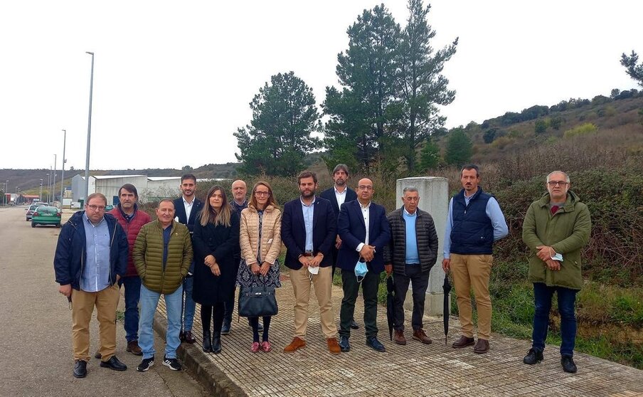 Representantes PP en defensa del Parque de bomberos para el Bierzo Alto 08.11.2021