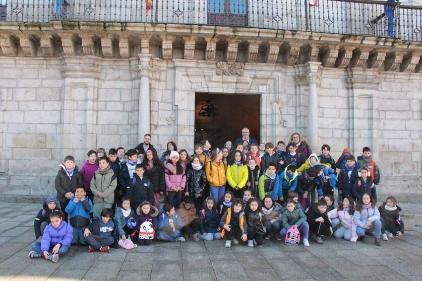 Visita niños colegio San Antonio II