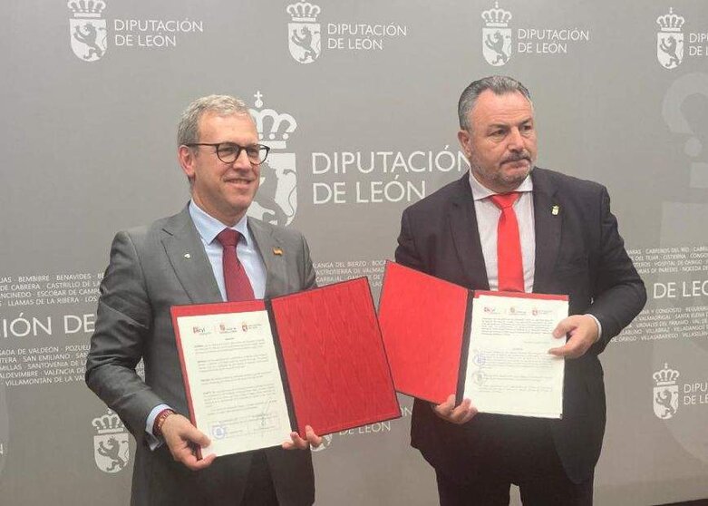 Firma de la prórroga del convenio de colaboración para el desarrollo de Planes de Empleo Local.