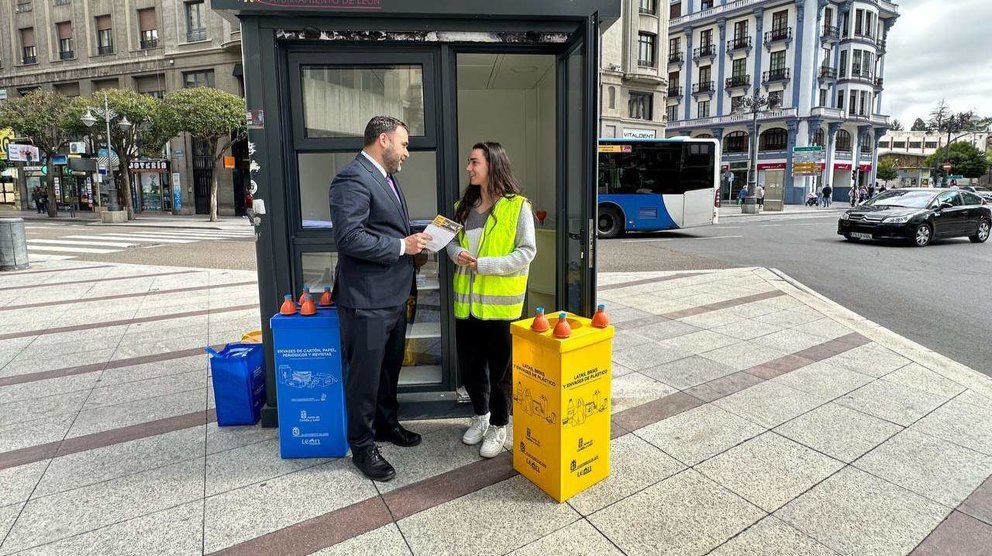 El Ayuntamiento de León y Ecoembes lanzan la campaña ‘Movimiento imparable’ para promover el reciclaje