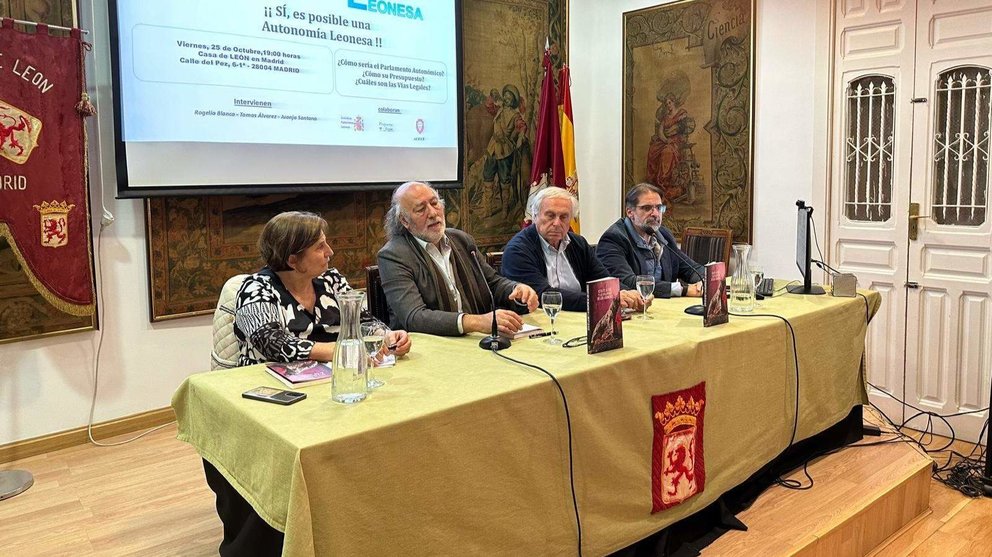 encuentro de Unidad Leonesa en la Casa de León en Madrid