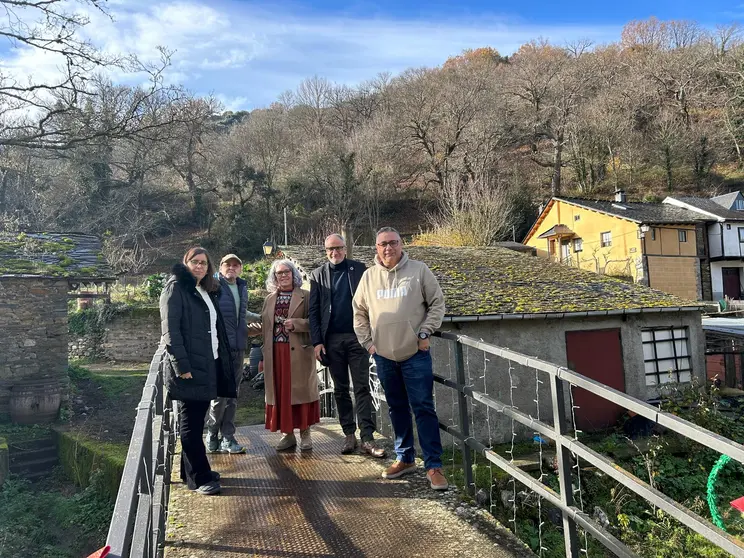 Olegario Ramón, denunciando la dejadez del Alcalde y su equipo de gobierno en los pueblos de La Tebaida.