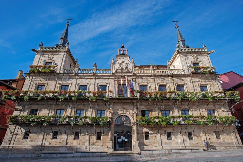 ‘Edificio Mirador’, conocido como el antiguo Consistorio de la plaza Mayor de León.